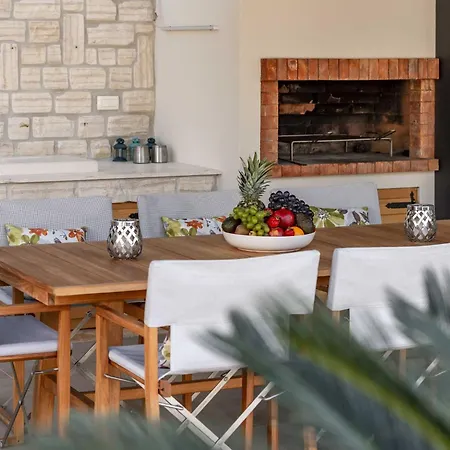 Villa Agave - Four Bedroom With Swimming Pool Zaton (Dubrovnik-Neretva)