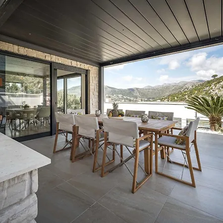 Agave - Four Bedroom With Swimming Pool