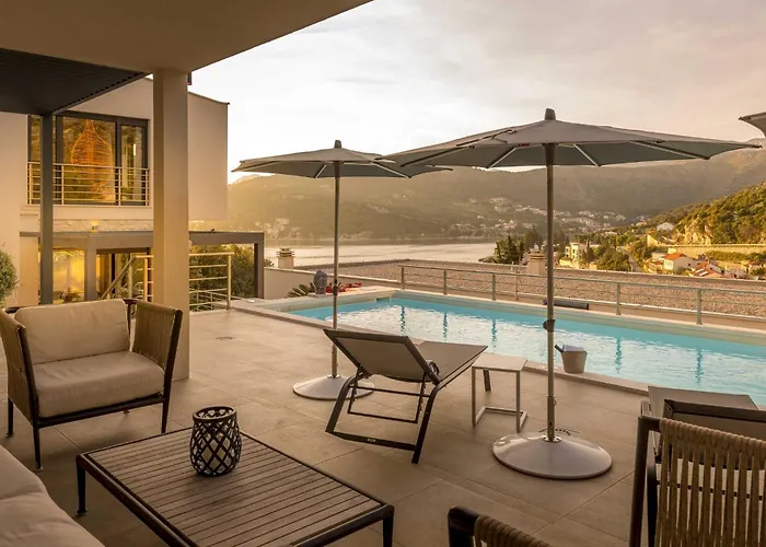 Agave - Four Bedroom With Swimming Pool * Zaton (Dubrovnik-Neretva)