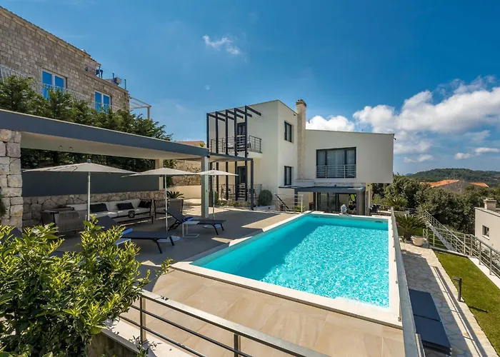 Agave - Four Bedroom With Swimming Pool Vila